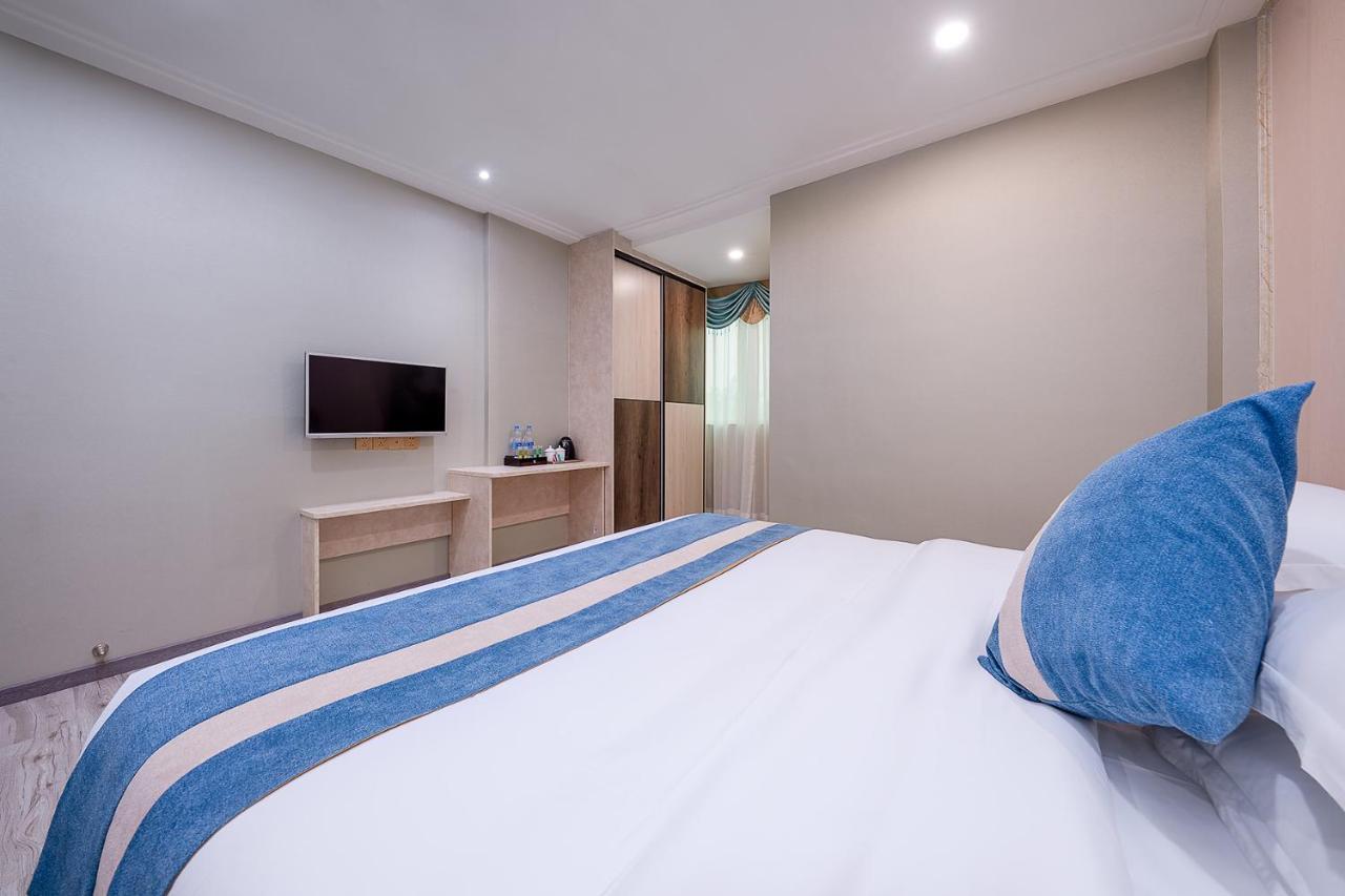 Frida Hotels Guangzhou Baiyun International Airport Exterior photo