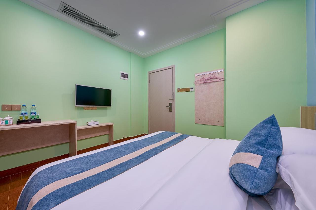 Frida Hotels Guangzhou Baiyun International Airport Exterior photo